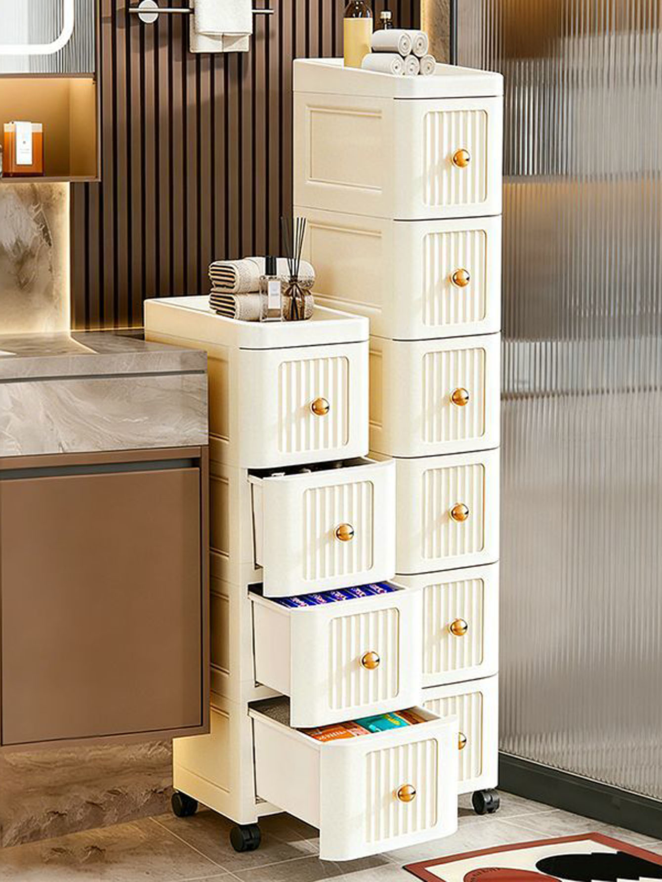 Armoire de rangement à espaces - Storage avis et prix